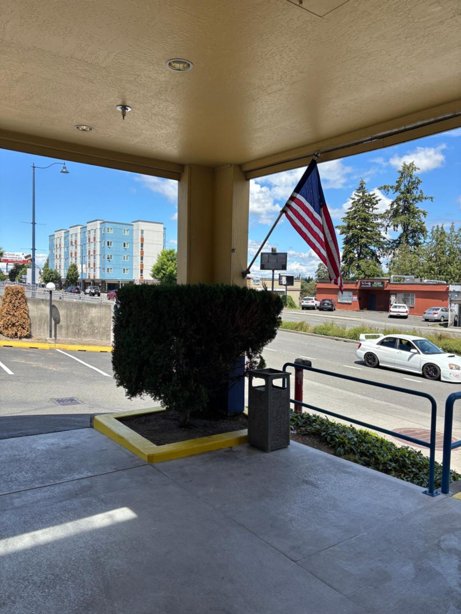 Days Inn By Wyndham Seattle Aurora Shoreline Exterior foto
